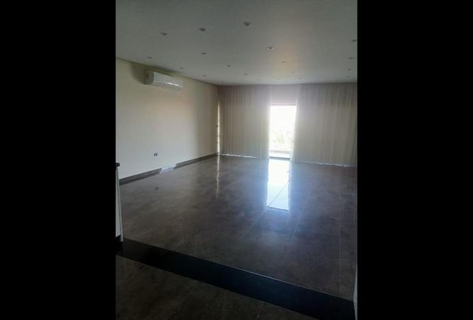 8039939 - Property Image 2
