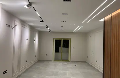 شقة - 3 غرف نوم - 3 حمامات للبيع في الحي الثامن - الشيخ زايد - الجيزة