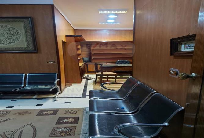 7975143 - Property Image 3