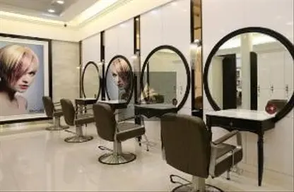 Show Room - Studio - 3 Bathrooms for sale in Al Hegaz St. - Roxy - Heliopolis - Masr El Gedida - Cairo