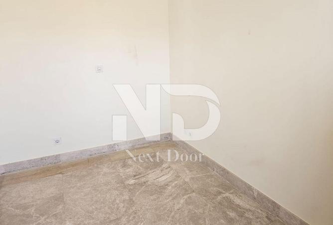 8382510 - Property Image 3