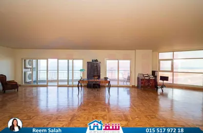 Apartment - 5 Bedrooms - 5 Bathrooms for sale in Laurent - Hay Sharq - Alexandria Apartment - 5 Bedrooms - 5 Bathrooms for sale in Laurent - Hay Sharq - Alexandria