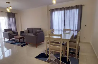 شقة - 3 غرف نوم - 3 حمامات للايجار في مدينة وصال - كمبوندات الشروق - مدينة الشروق - القاهرة