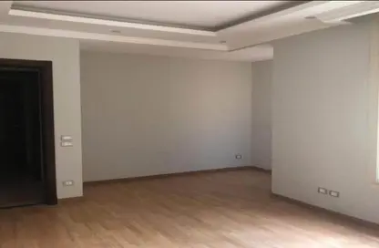 Apartment - 2 Bedrooms - 2 Bathrooms for rent in Jewar - 13th District - Sheikh Zayed City - Giza