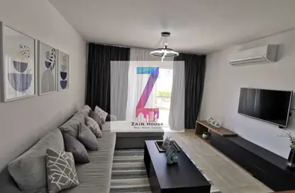 Chalet - 2 Bedrooms - 2 Bathrooms for rent in Mountain View - Ras Al Hekma - North Coast