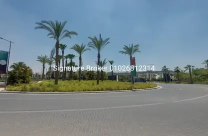 شقة - 2 غرف نوم - 2 حمامات للايجار في كمبوند البروج - كمبوندات الشروق - مدينة الشروق - القاهرة