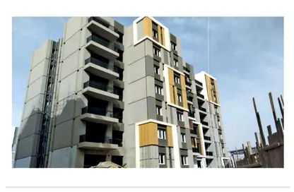 Apartment - 3 Bedrooms - 3 Bathrooms for sale in Bait Alwatan - The 5th Settlement - New Cairo City - Cairo