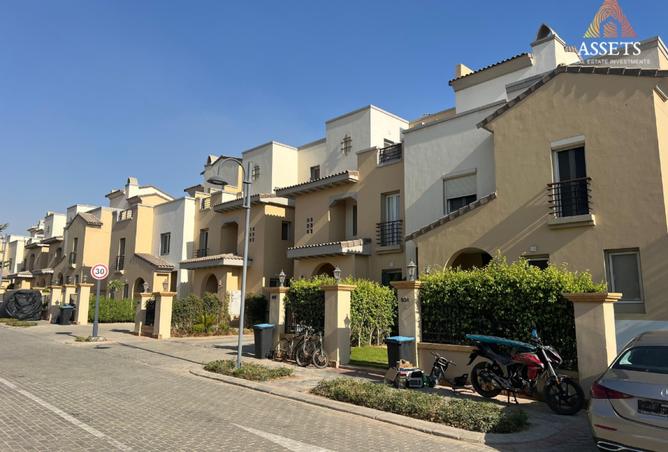 8320412 - Property Image 2