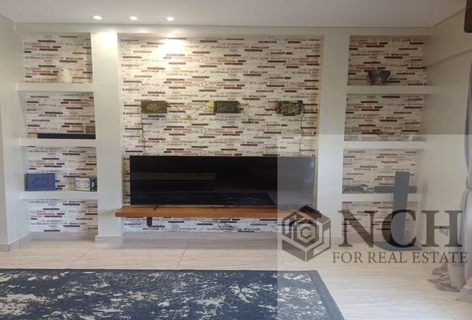 8310427 - Property Image 3