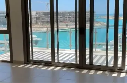 شقة - 3 غرف نوم - 3 حمامات للايجار في مراسي - سيدي عبد الرحمن - الساحل الشمالي