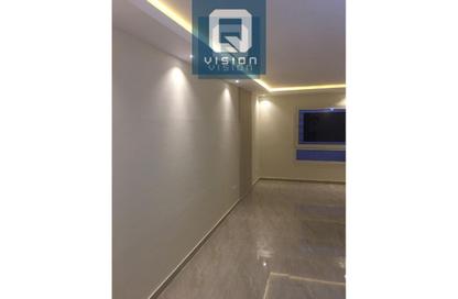 Apartment - 2 Bedrooms - 1 Bathroom for rent in 10th Sector - Zahraa El Maadi - Hay El Maadi - Cairo