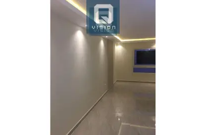 Apartment - 2 Bedrooms - 1 Bathroom for rent in 10th Sector - Zahraa El Maadi - Hay El Maadi - Cairo