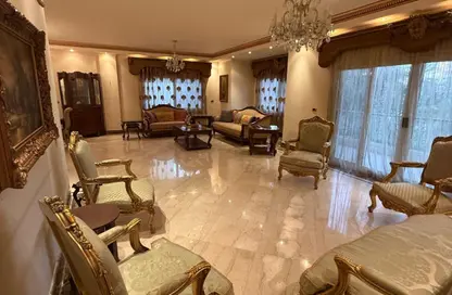 فيلا - 6 غرف نوم - 6 حمامات للايجار في الحي الاول - التجمع الخامس - مدينة القاهرة الجديدة - القاهرة