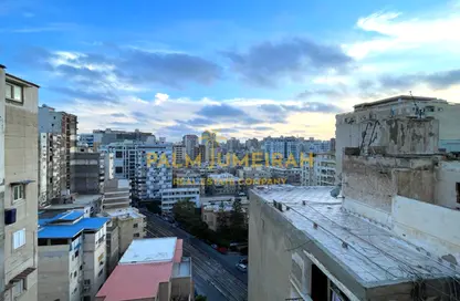 Apartment - 2 Bedrooms - 1 Bathroom for rent in Saba Basha - Hay Sharq - Alexandria