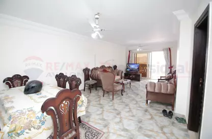 Apartment - 3 Bedrooms - 2 Bathrooms for sale in Al Ekbal St. - Laurent - Hay Sharq - Alexandria