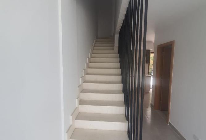 8204990 - Property Image 2