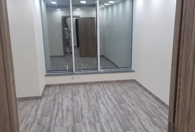 8403139 - Property Image 2