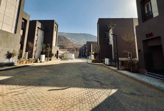 8166833 - Property Image 2