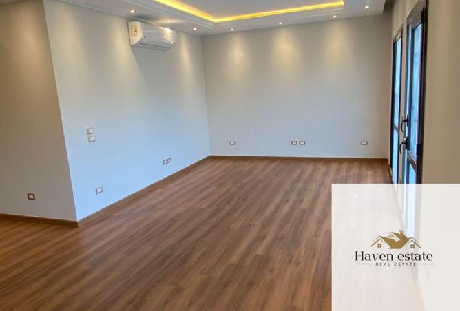 8350204 - Property Image 2