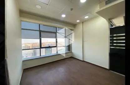 Office Space - Studio - 3 Bathrooms for rent in One Ninety Mall - South Teseen St. - The 5th Settlement - New Cairo City - Cairo