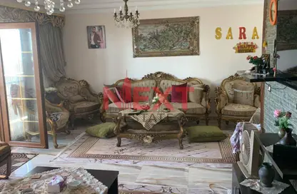 شقة - 4 غرف نوم - 2 حمامات للبيع في حي بحري - الاسكندرية