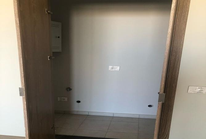 8049002 - Property Image 3