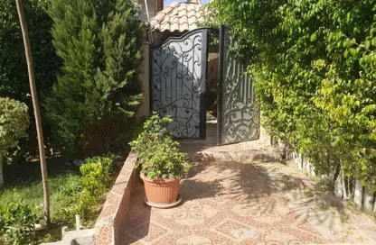 Villa - 7+ Bedrooms - 7 Bathrooms for sale in East The Academy - New Cairo City - Cairo