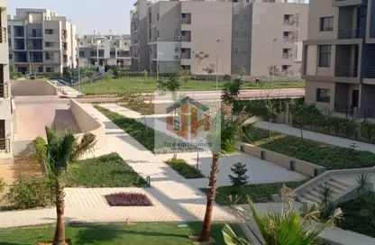 شقة - 3 غرف نوم - 2 حمامات للايجار في فيفث سكوير - التجمع الخامس - مدينة القاهرة الجديدة - القاهرة