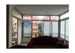 شقة - 5 غرف نوم - 2 حمامات for للبيع in شارع محمد فهمي المحضر - المنطقة الأولى - مدينة نصر - القاهرة