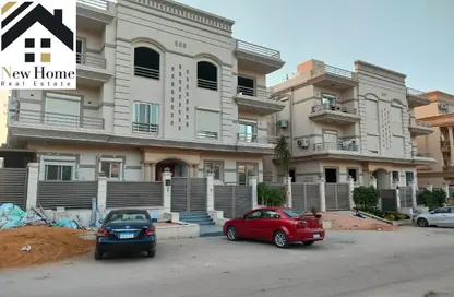 Apartment - 3 Bedrooms - 3 Bathrooms for sale in El Banafseg - New Cairo City - Cairo