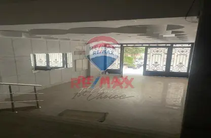 Apartment - 3 Bedrooms - 4 Bathrooms for sale in Ahmed Fakhry St. - 6th Zone - Nasr City - Cairo