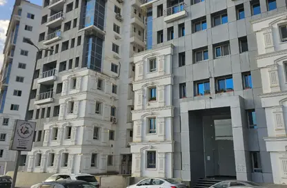 مساحات مكتبية - استوديو - 3 حمامات للايجار في بيزنس بلازا - الطريق الدائري - زهراء المعادي - حي المعادي - القاهرة