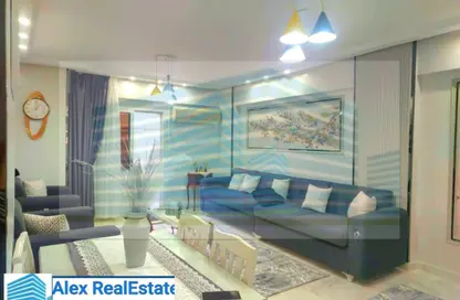 شقة - 2 غرف نوم - 2 حمامات للايجار في ميدان الكورنيش - سبورتنج - حي شرق - الاسكندرية