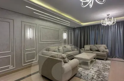 شقة - 3 غرف نوم - 3 حمامات للايجار في 6 ويست - بيفرلي هيلز - كمبوندات الشيخ زايد - الشيخ زايد - الجيزة
