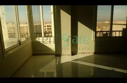 Apartment - 3 Bedrooms - 1 Bathroom for rent in Ganoob El Acadimia - New Cairo City - Cairo