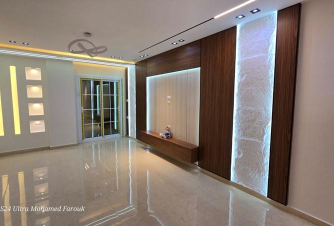 8364378 - Property Image 2