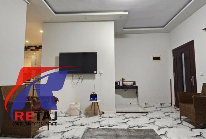 8259061 - Property Image 2