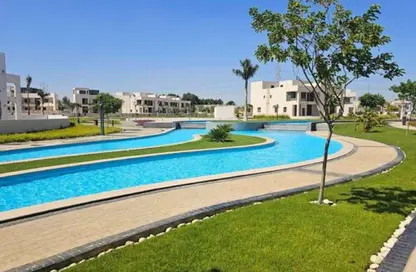 Townhouse - 4 Bedrooms - 4 Bathrooms for sale in Lake West - Sheikh Zayed Compounds - Sheikh Zayed City - Giza