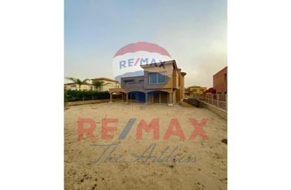 Villa - 4 Bedrooms - 3 Bathrooms for sale in Palm Hills October - Cairo Alexandria Desert Road - 6 October City - Giza