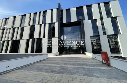 Office Space - Studio - 4 Bathrooms for sale in Hyde Park Business District Mall - South Teseen St. - The 5th Settlement - New Cairo City - Cairo