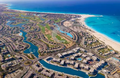 Chalet - 2 Bedrooms - 2 Bathrooms for sale in Swan Lake - Qesm Ad Dabaah - North Coast