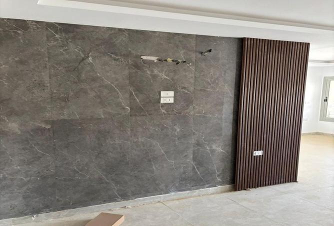 8239217 - صورة العقار 3