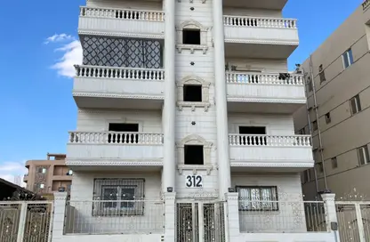 Apartment - 3 Bedrooms - 2 Bathrooms for sale in El Motamayez District - Badr City - Cairo