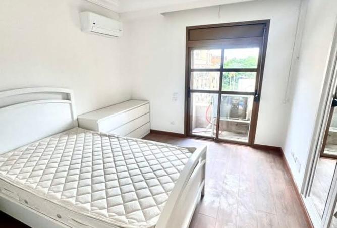 8406030 - Property Image 3