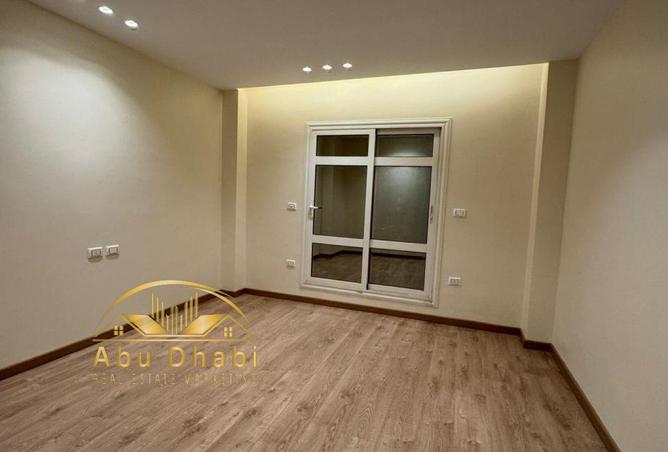 8266866 - Property Image 3