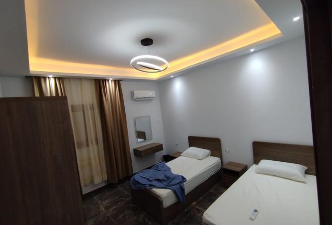 8254364 - Property Image 3