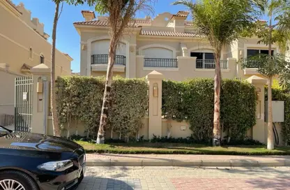 Villa - 5 Bedrooms - 5 Bathrooms for sale in El Patio Vera - Sheikh Zayed Compounds - Sheikh Zayed City - Giza