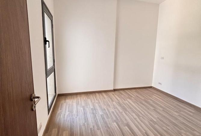 8240877 - صورة العقار 3