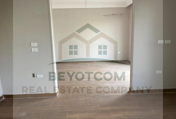 8191111 - Property Image 3