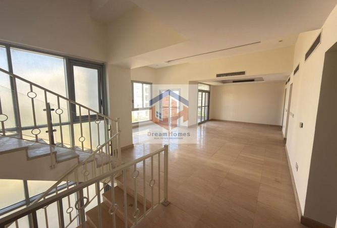 8390795 - Property Image 2